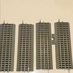 Lionel Fast Track 10in straight tracks